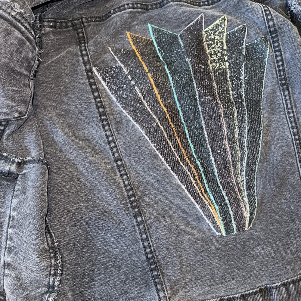 Pacsun Women's Black Denim Jacket Los Angeles Rainbow Embroidered Pockets Small - Picture 3 of 7